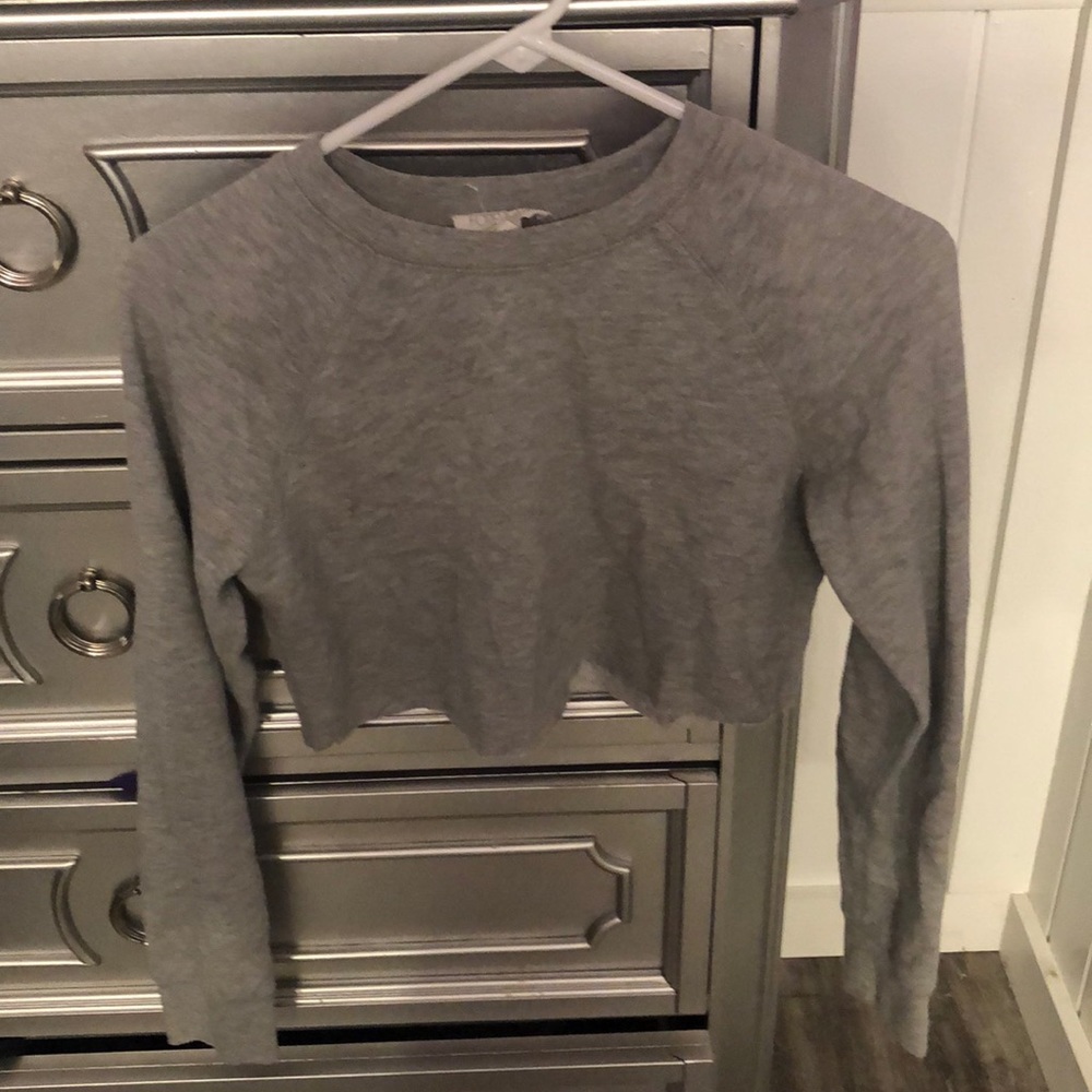 Grey cropped sweater